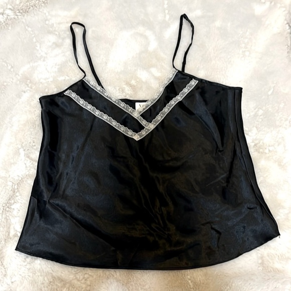 Victoria’s Secret VINTAGE Small Gold Label Black Cami Lace Camisole
